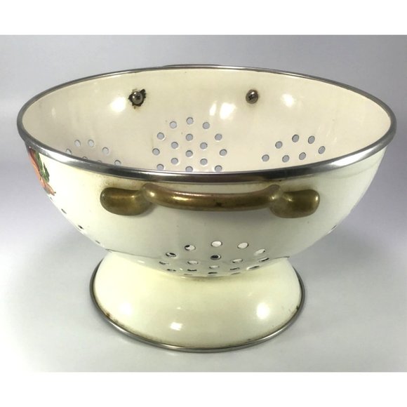 Vintage Regency Club Cream-Colored Enamel Colander Strainer with Fruit Design - Picture 4 of 8